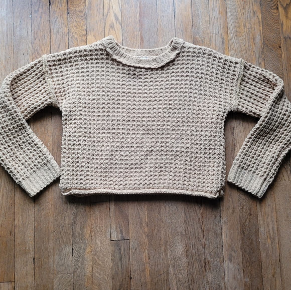 Knitted Sweater 🧶 - Picture 3 of 10